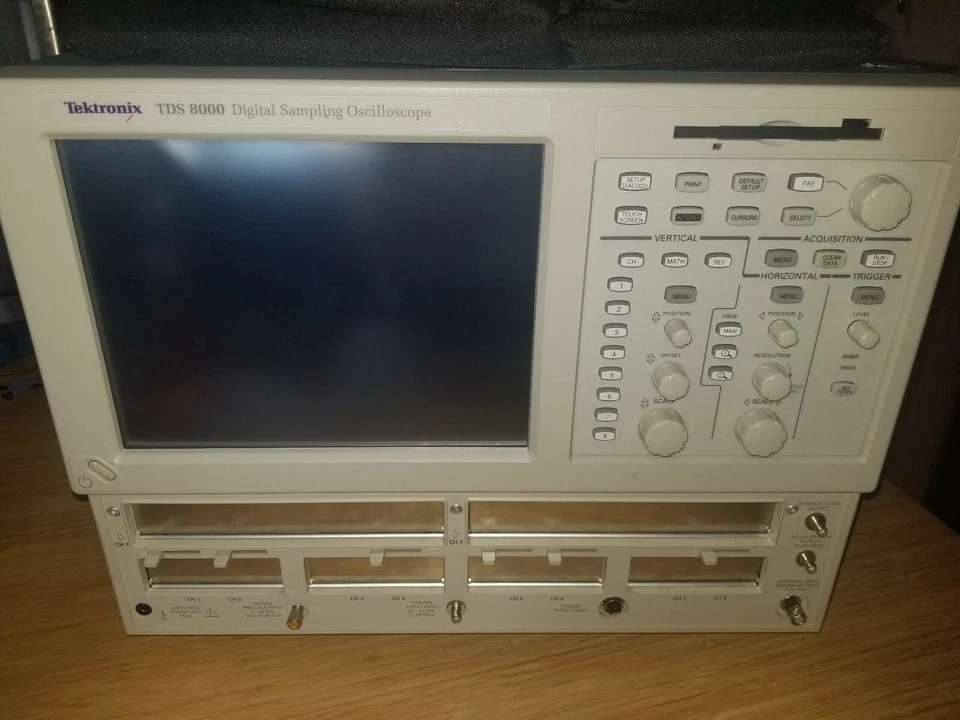 Tektronix TDS8000 DC-50 GHz Sampling Oscilloscope Upgraded Memory & Storage - Image 2 of 4