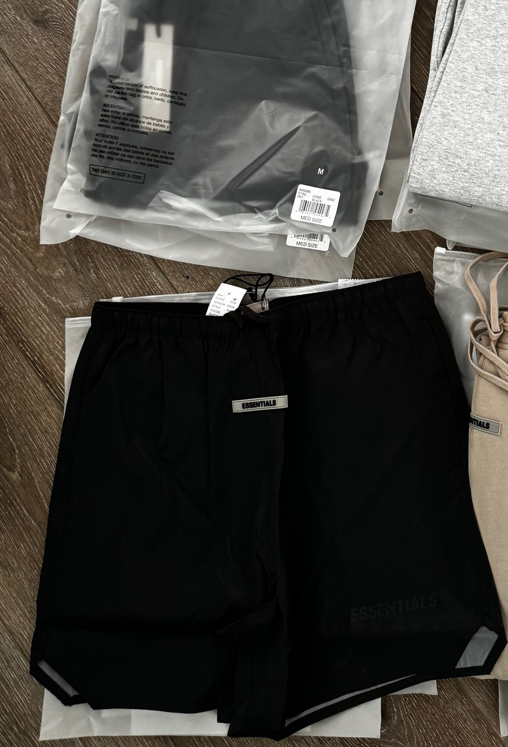 essentials エッセンシャルズ fog メッシュ ショーツ FEAR OF GOD