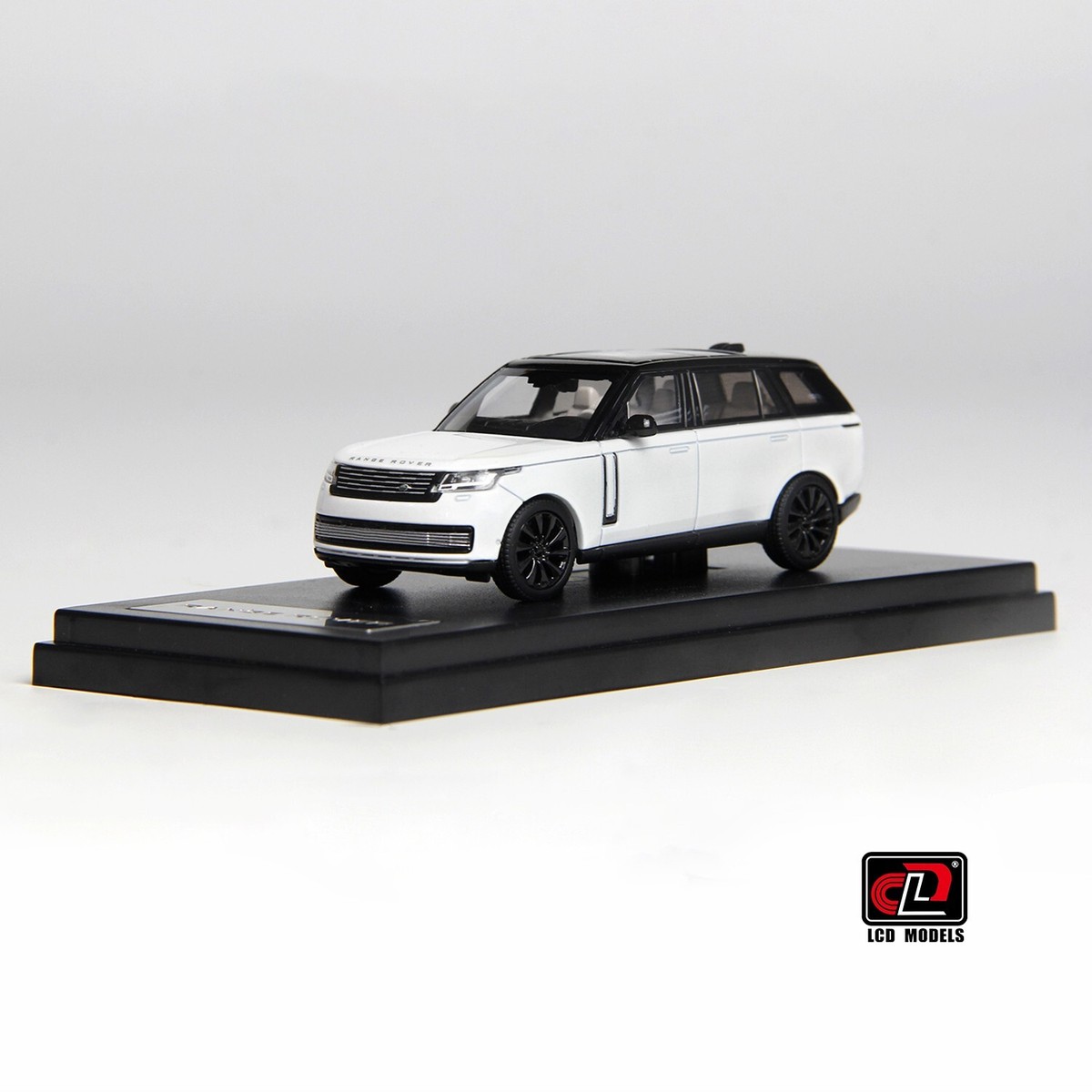 LAND ROVER RANGE ROVER 1/64 白 LCD MODELS LCD 1:64 Land Rover Range Rover - White LCD64031-BW
