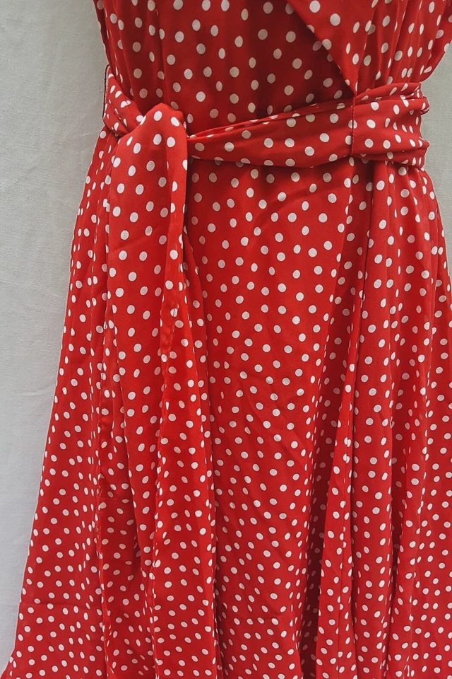 Vestido maxi vintage anos 90 bolinhas fit and flare colarinho xale com cinto tamanho 10 - Imagem 4 de 4