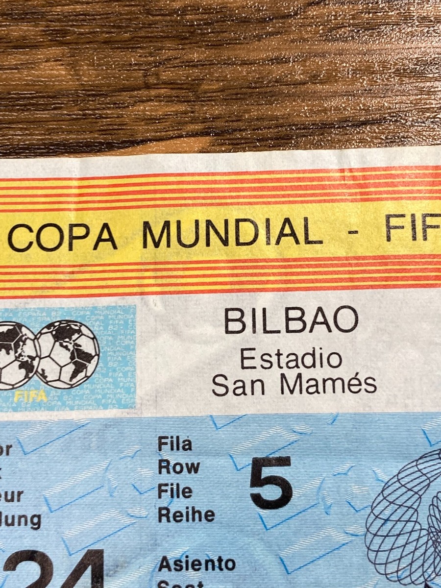 1982年スペイン・ワールドカップ決勝チケットと新聞付き 1982年スペイン・ワールドカップ決勝チケットと新聞付き （Nr