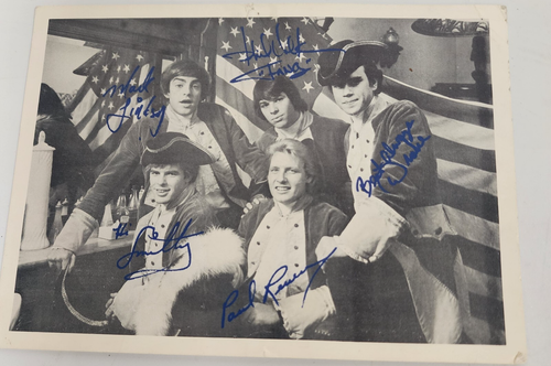 Paul Revere and the Raiders Signed Black and White Photo 5" x 7" - Picture 1 of 4