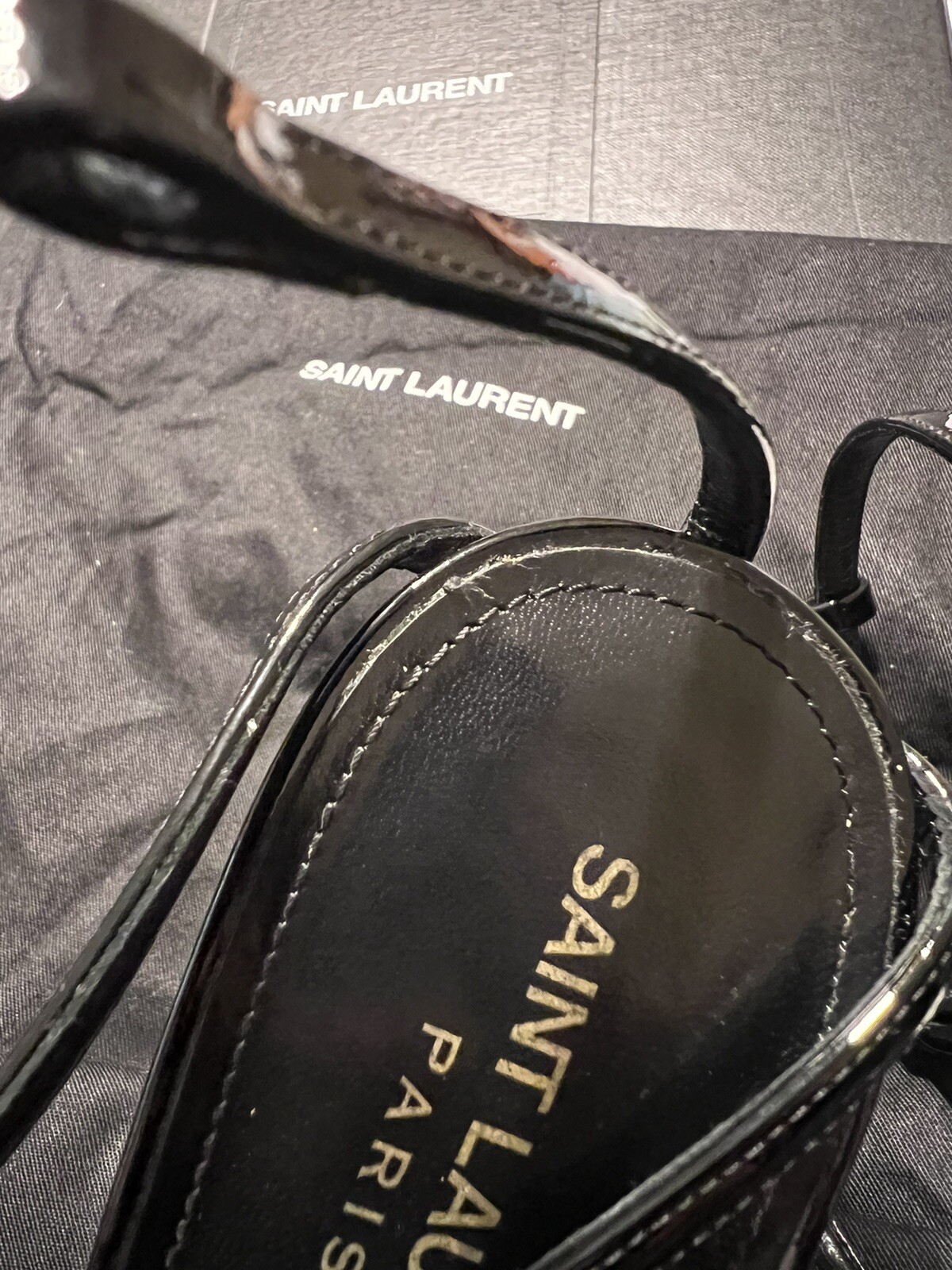 YSL SAINT LAURENT LOGO TACCHI nero taglia 9 5. Leggi Descrizione. ��