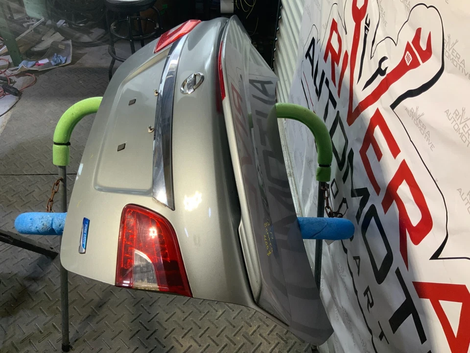 2013 2014 2015 2016 2017 NISSAN SENTRA TRUNK LID COMPLETE OEM Foto 3 de 4