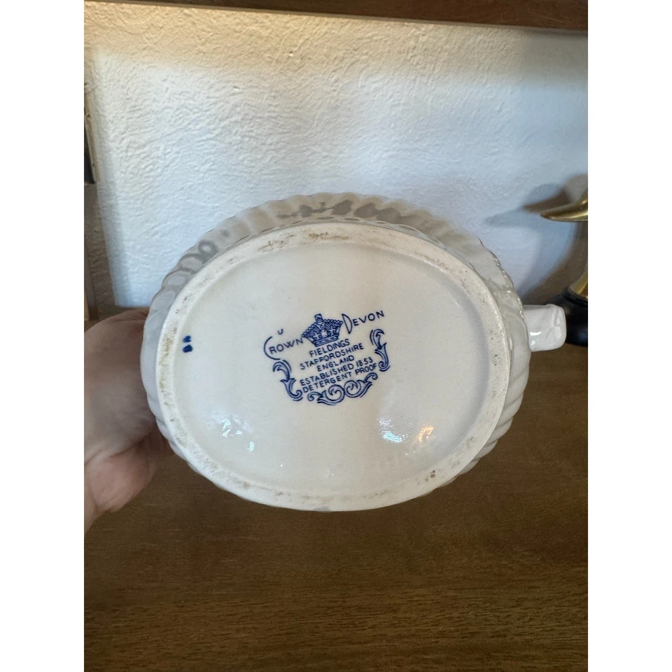 Jarra floral azul Crown Devon Staffordshire Inglaterra o bote de salsa Foto 4 de 4