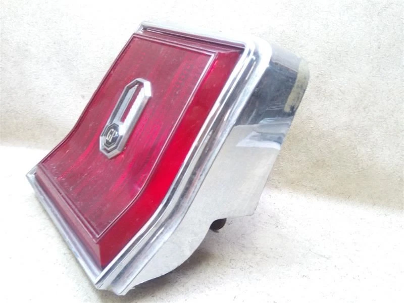 Luz trasera izquierda del conductor para 81-84 Pontiac Grand Prix K48-191118 Foto 4 de 4