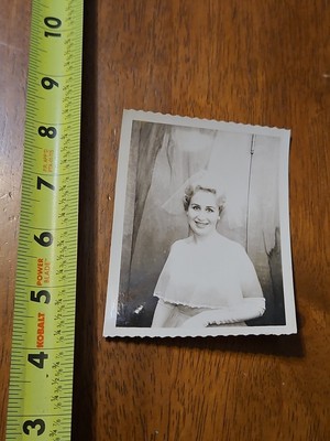 RARE OLD VINTAGE PHOTO MILF BRIDE WEDDING BEAUTIFUL BLONDE POLAROID