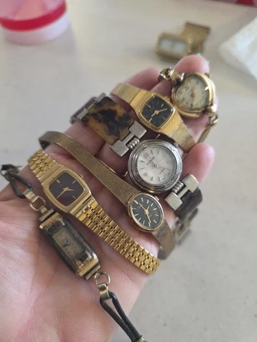 Lot Of Vintage Womens Watches Citizen Bulova Timex UNTESTED