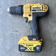 DEWALT 20V MAX XR Cordless Drill/Driver Keyle...