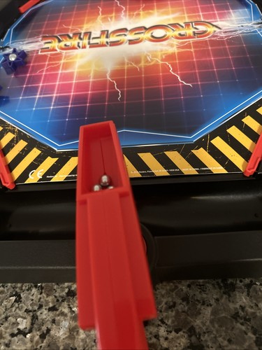 Crossfire 2016 Hasbro Toys R Us exclusivo juego de mesa retro con caja ver fotos - Imagen 3 de 14