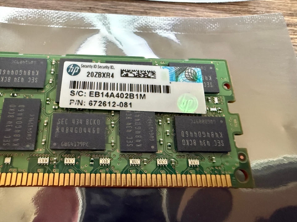32gb (2x 16gb) Samsung DDR3 PC3-12800R ECC REG Server RAM (M393B2G70DB0-CK0) #1 - Image 3 of 3