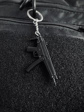 Miniature metal keychain MP5 submachine gun