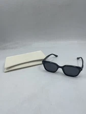 Gentle Monster Women's Musee Sunglasses Black / Black