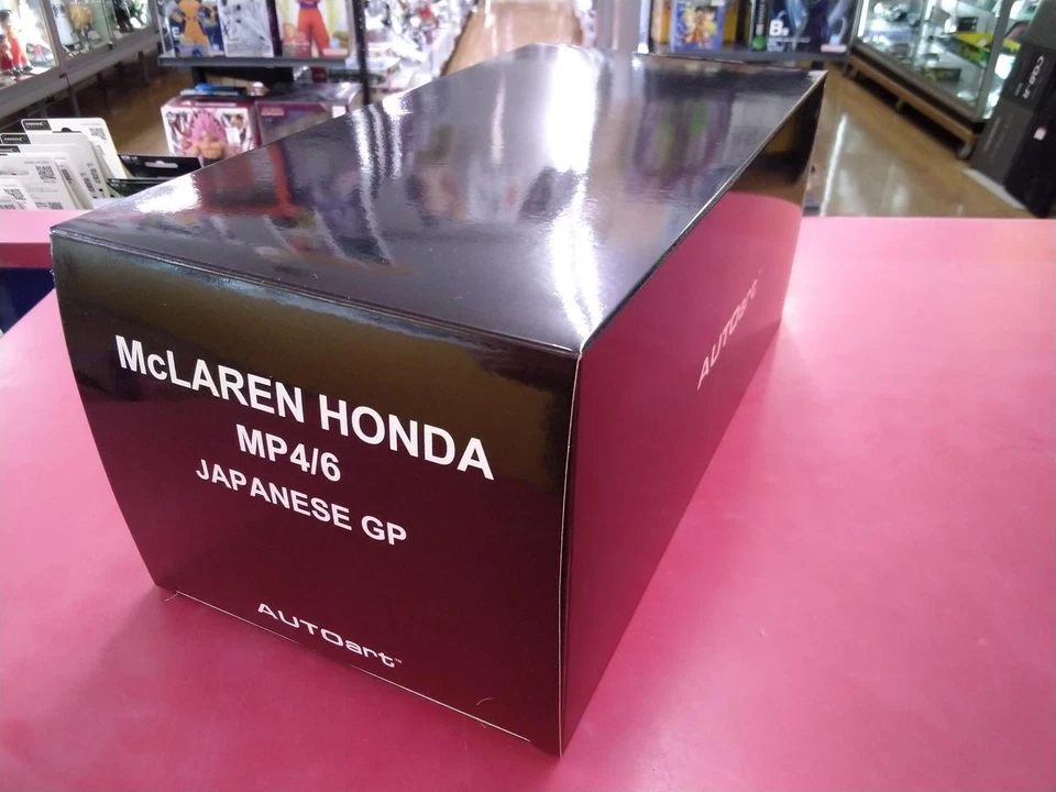 AUTOART MACLAREN HONDA MP4/6 #2 BERGER JAPANSES GP 1991 G.Berger #2 WH McLaren - Image 3 of 4