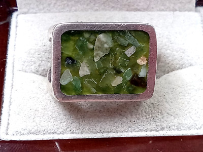 Unique Size 8 Open Band Style Sterling Silver Ring w. Olive Green Gemstone Inlay