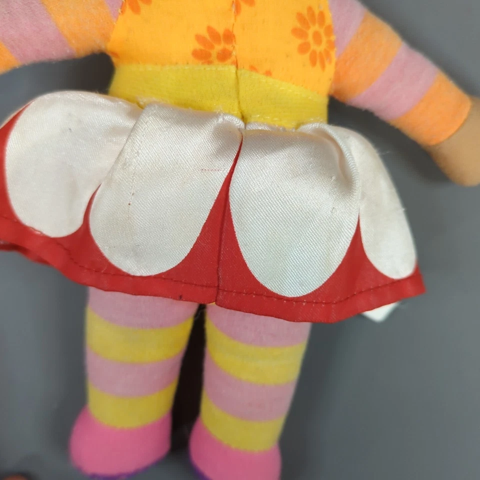 In The Night Garden Upsy Daisy Plush Soft Stuffed Toy 25 cm Ragdoll 2007 Y2K  - Image 4 of 4