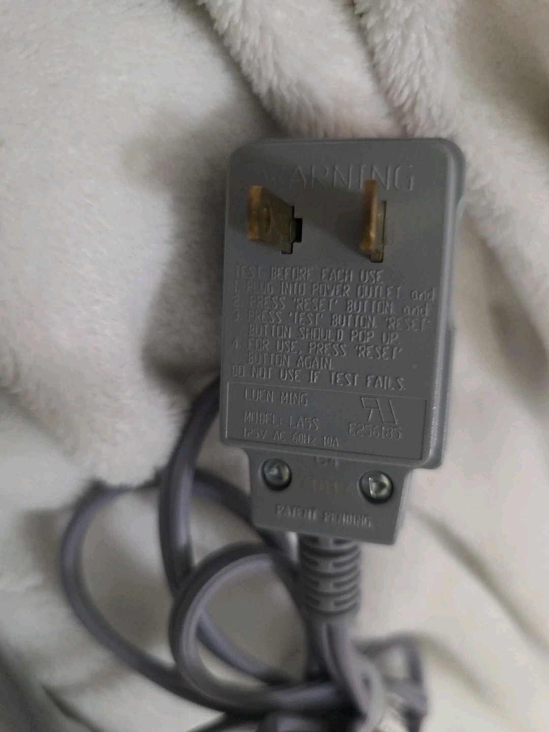 John Frieda Salon Shape 1.5" Ionic Hot Air Brush JFHA5 Frizz Ease Blow Out