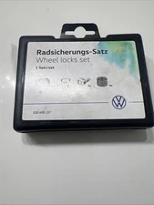 OEM  Factory VW Wheel Lock Set With Key And Caps Volkswagen / Audi