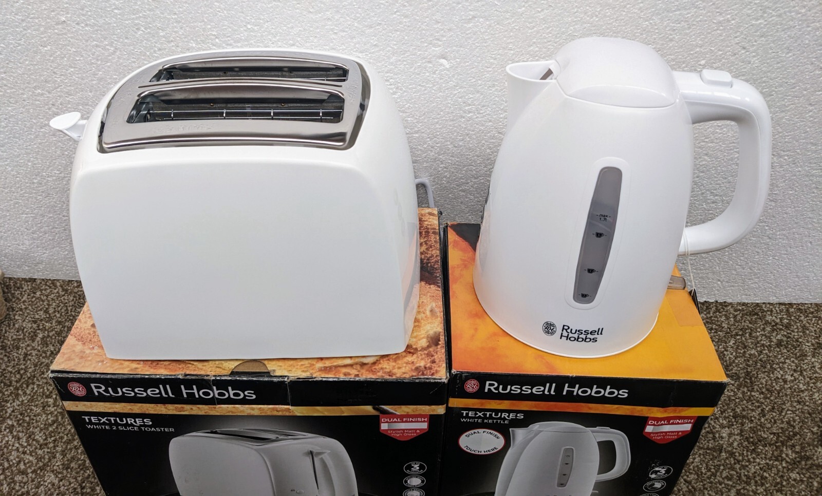 Russell Hobbs Textures Kettle (21270) & 2 Slice Toaster (21640) Set