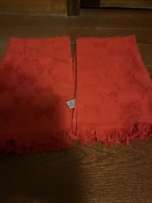 Bella Lux RED BOWS Hand Towel Set of 2 Chic Holiday Bathroom Decor NWOT