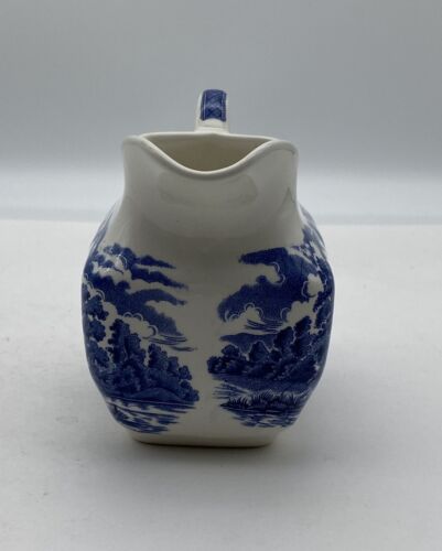 Vintage Royal Warwick Lochs Of Scotland Loch Leven Creamer - Picture 2 of 12