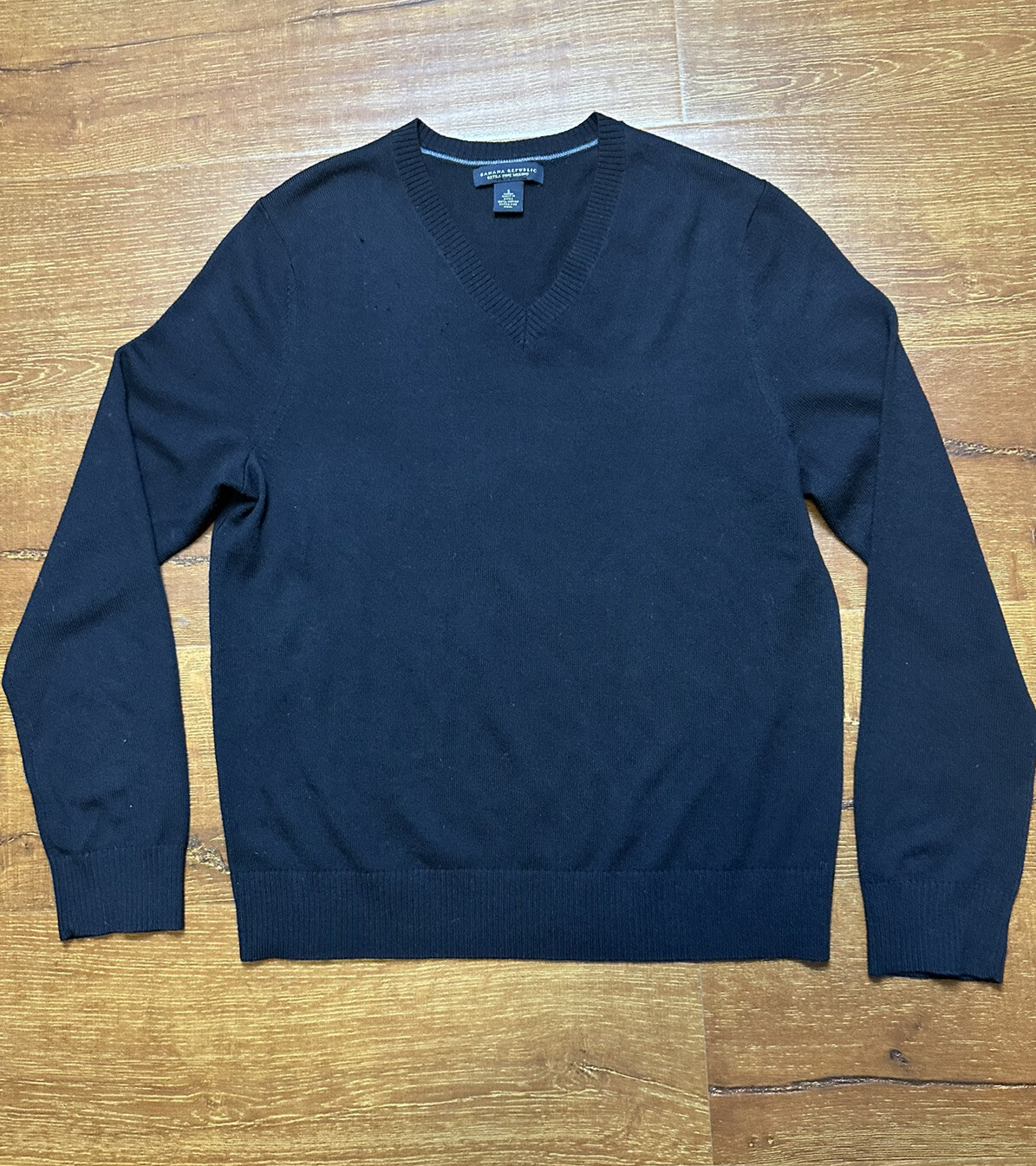 Banana Republic Pull Over Sweater Mens S Black 100 Extra Fine Merino