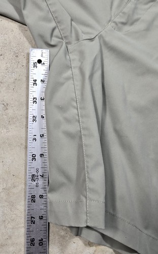Bluffworks Ascender Shorts Mens 36 Light Olive Green Chino Travel Pockets Flaw - Picture 10 of 12