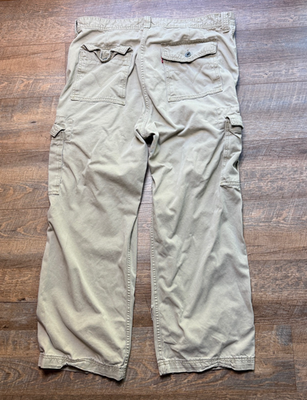 Levis Men Cargo Pants 42x30 Tan Loose Fit Straight Leg Cotton