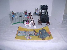 LEGO Castle: Siege Tower (6061) VINTAGE CASTLE SET 100% COMPLETE WITH MANUAL