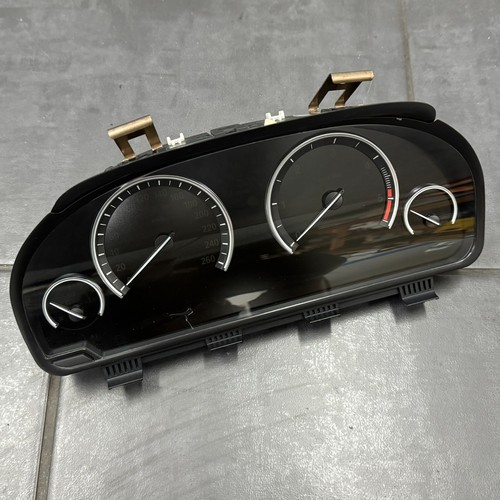 Kombiinstrument BMW F07 F10 F11 F12 F01 F25 KM/H original Tacho Diesel 9249575