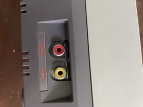 Bundle Nintendo NES Console w/  3 Controllers, Zapper & Mario/Duck Hunt -see Vid