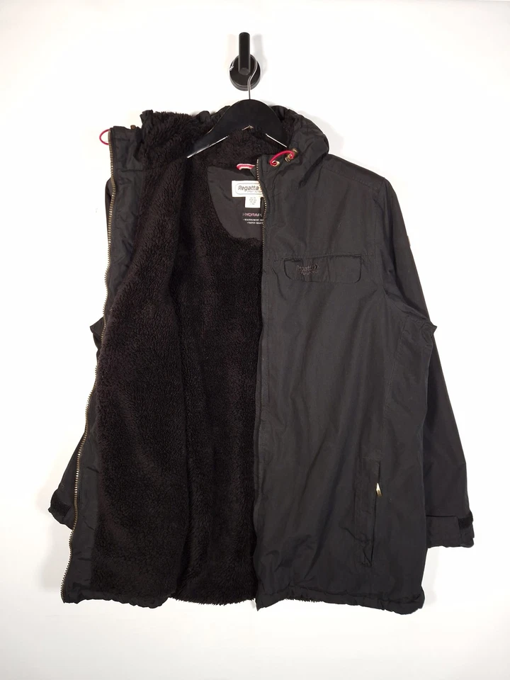 Chaqueta de Lluvia Regatta Hydrafort Talla UK 20 Para Mujer Abrigo con Capucha Forrado de Vellón Negro Foto 3 de 4