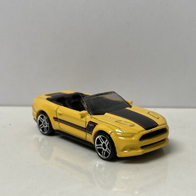 絶版品：未開封 Hot Wheels ‘15 FORD MUSTANG GT Amazon.com: Hot Wheels Mustang GT 1:64 Scale Diecast Car