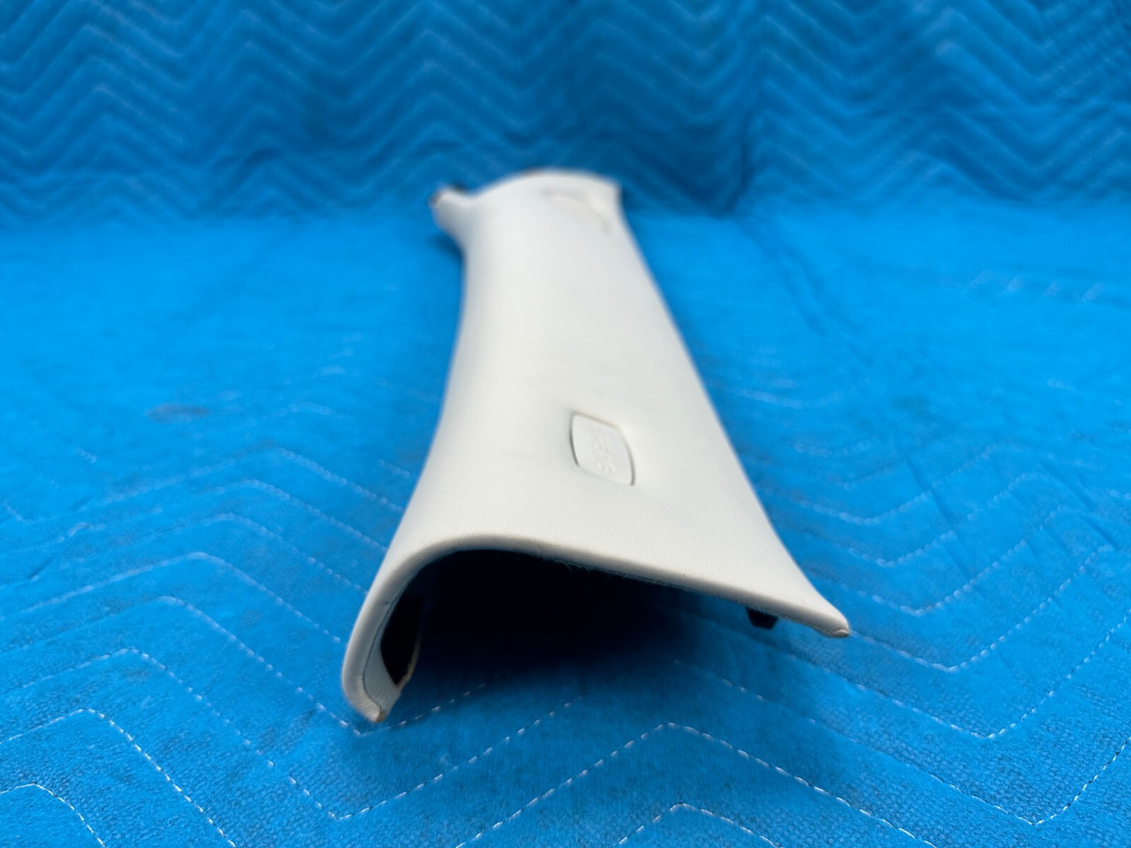 Bentley Flying Spur Windshield A-Pillar Trim Panel Passenger Side Ivory 06-12 OE