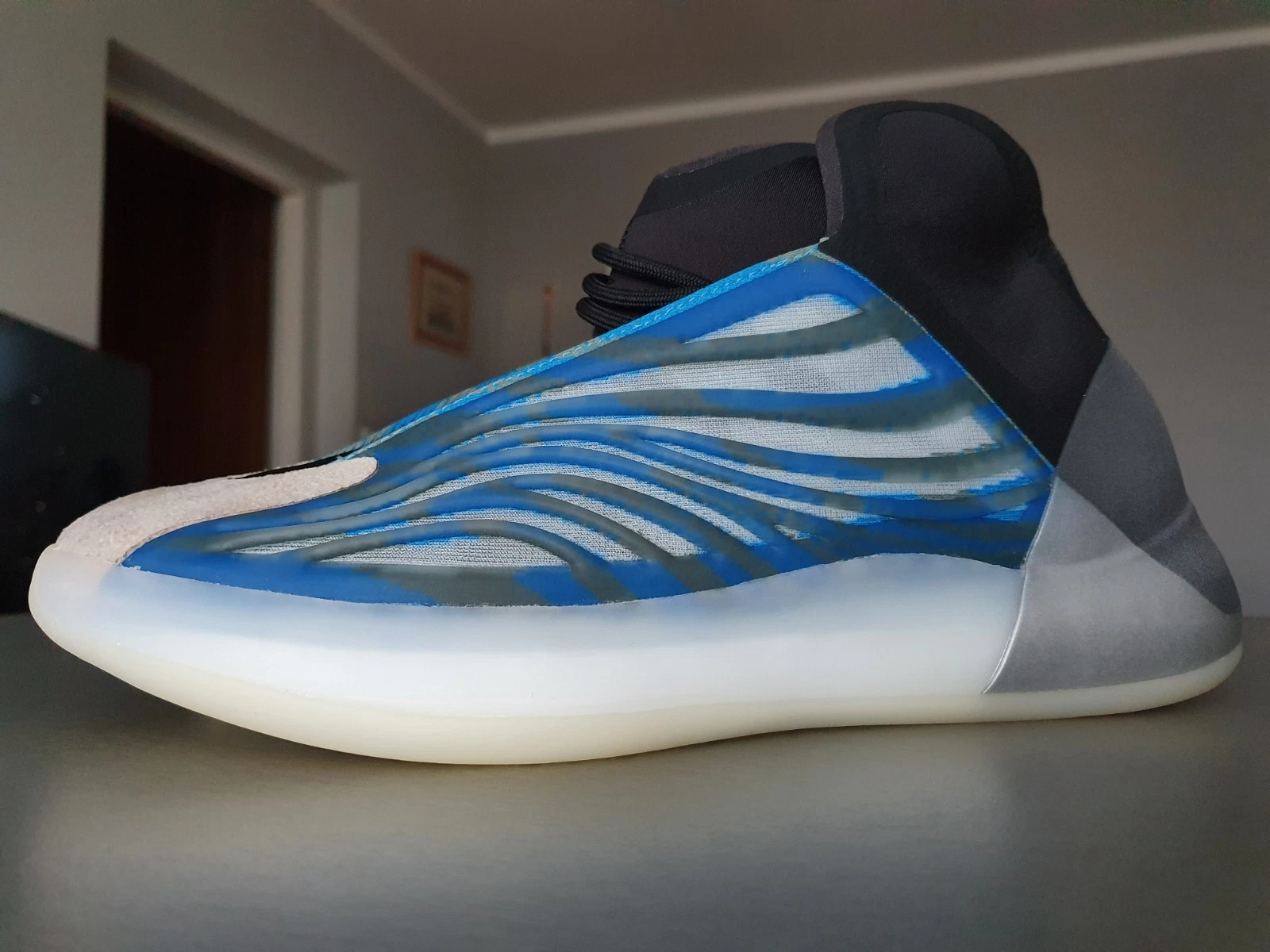 Adidas Yeezy QNTM Frozen Blu EU42 5