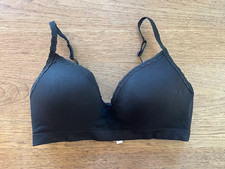 PINK Victoria's Secret Black Lace LARGE DD Seamless Wireless Push Up Bralette