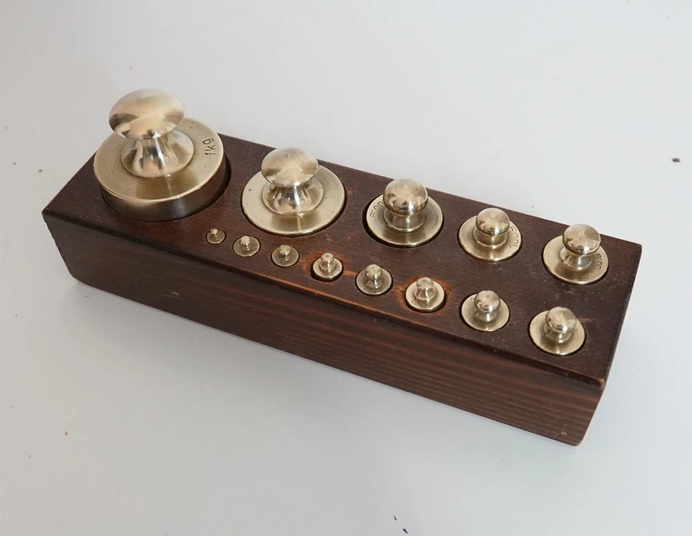 Ancienne Boîte De Poids En Laiton Pour Balance Roberval – Vintage, Design XXème