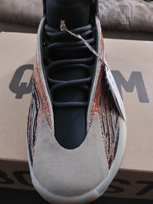 yeezy quantum flash orange