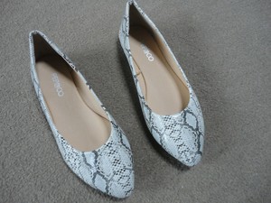 ladies flat shoes size 6