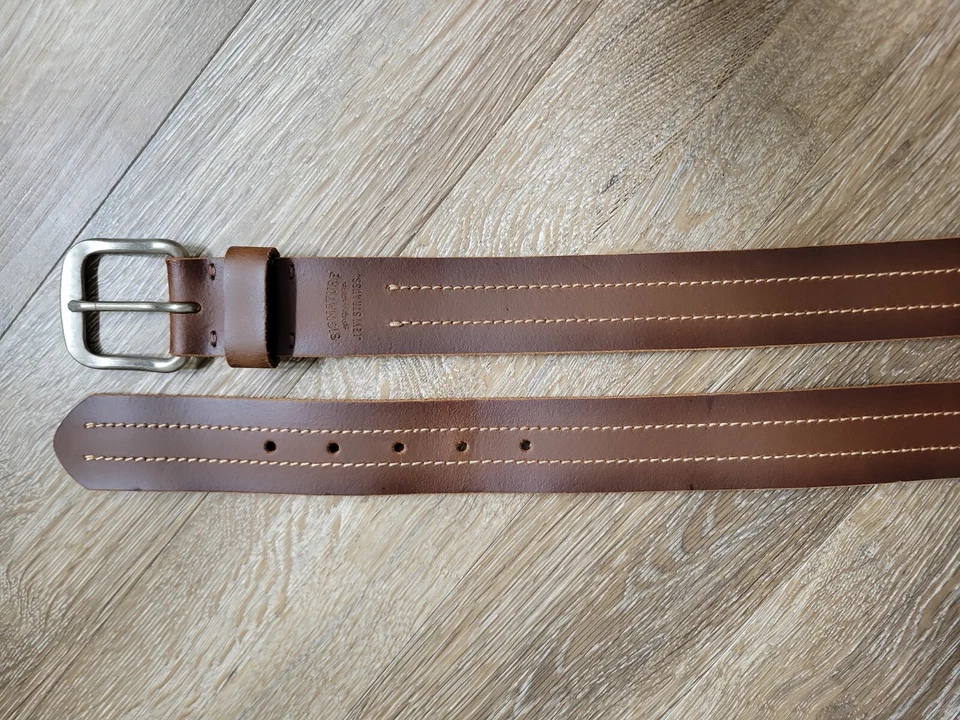 Ремень мужской Levi Strauss 42 дюйма коричневый натуральная кожа бежевые нити линии серебряная пряжка - Изображение 2 из 4