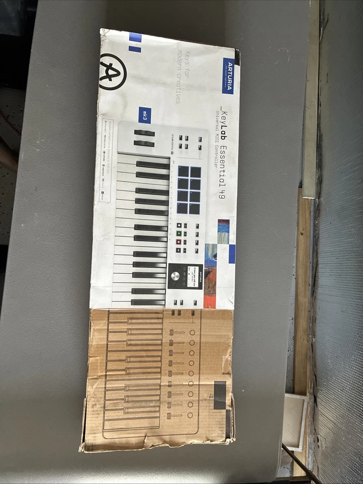 Arturia keylab essential 49 mk3 midi keyboard controller - Image 2 of 2