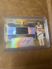 2022-23 Chronicles Draft Picks Jaden Ivey Gold Standard Rookie Jersey Auto #/99