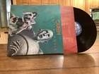 Queen News of the World Vinyl LP Record Album 1977