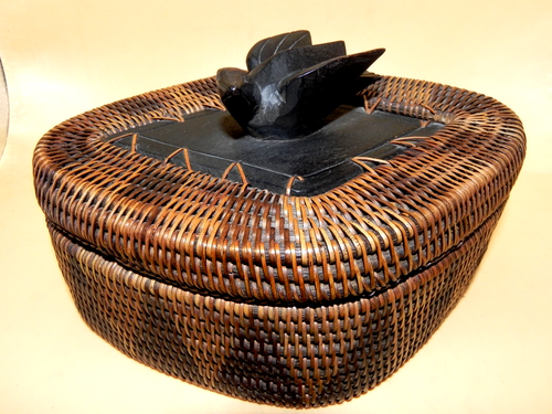 VTG Handmade Indonesian Woven Rattan Box w/Wood Carved Bird. | eBay
