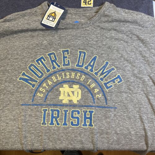 NWT 2 Notre-Dame Fighting-Irish Football Gray / Blue Sports T-shirt Mens XL.