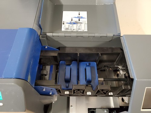 Entrust Datacard CR500 Card Printer - Is Open, But No Keys - Picture 4 of 10