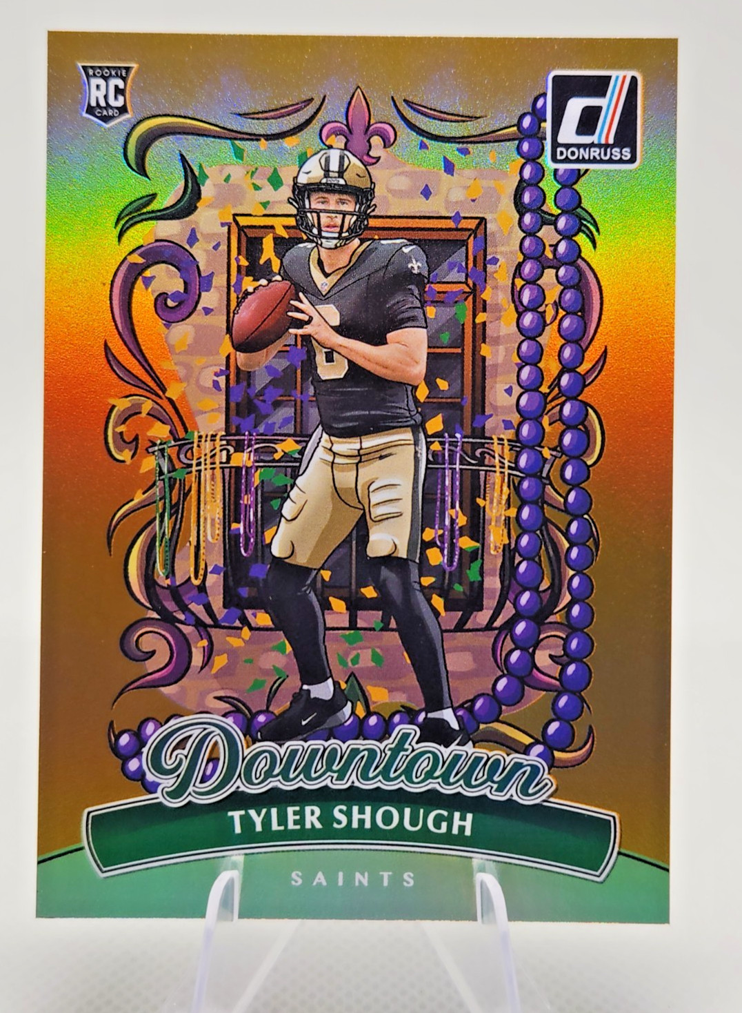 TYLER SHOUGH ROOKIE 2025 DONRUSS GOLD DOWNTOWN 03/10 NEW ORLEANS SAINTS SSP🔥