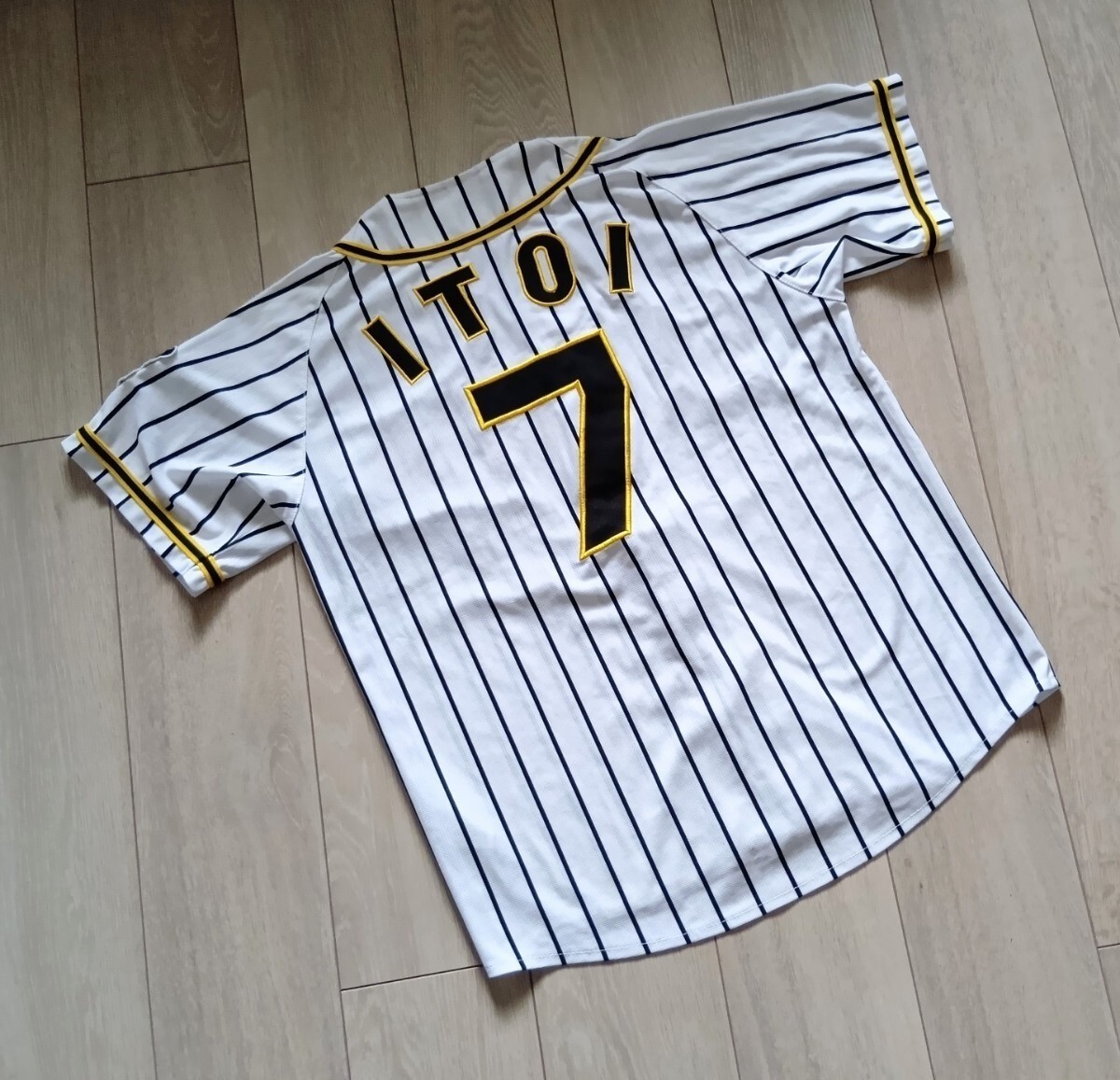Hanshin Tigers Baseball Uniform Itoi Yoshio No.7 S | eBay