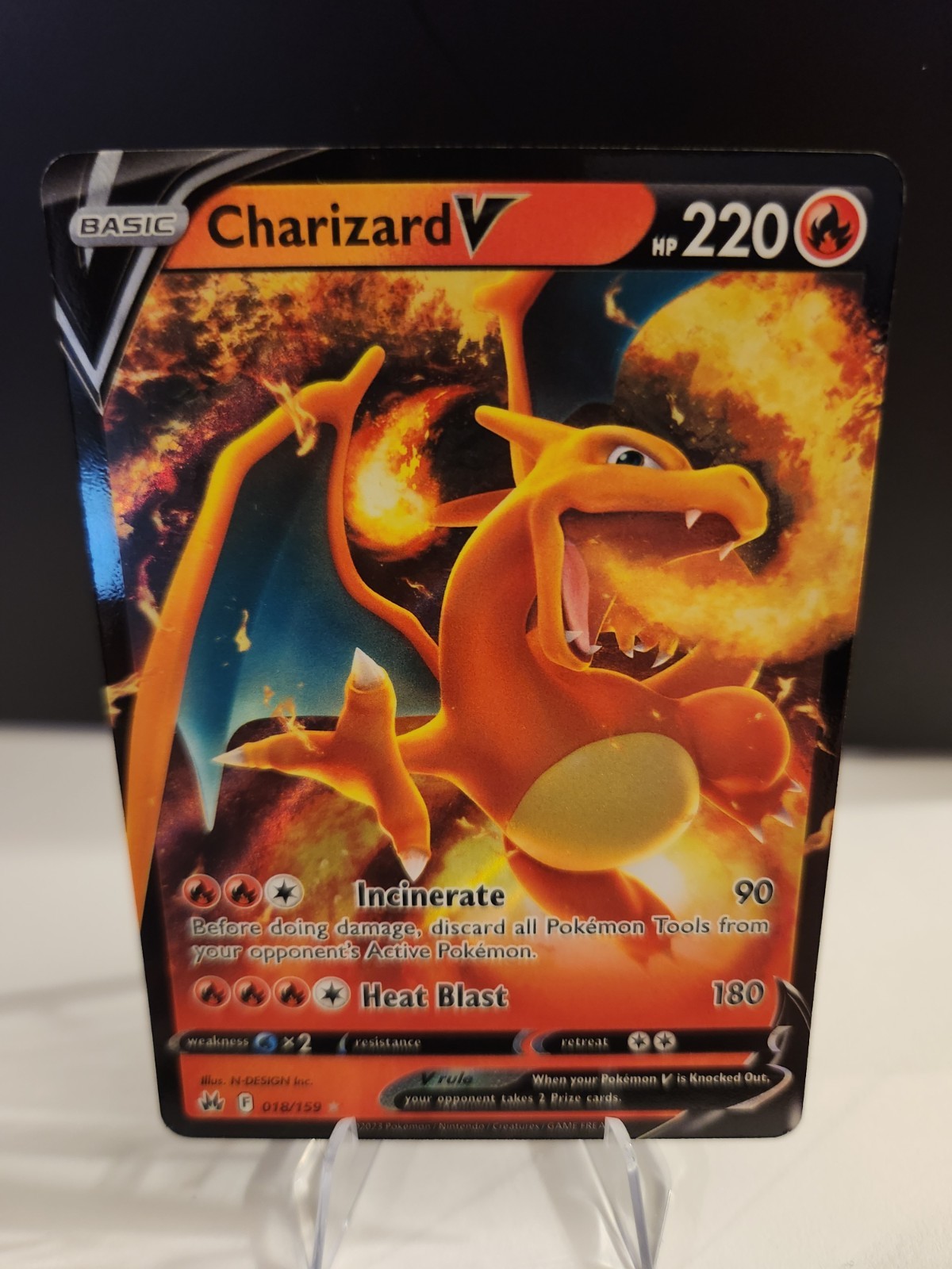 Pokemon: Charizard V 18/159 Crown Zenith - NM