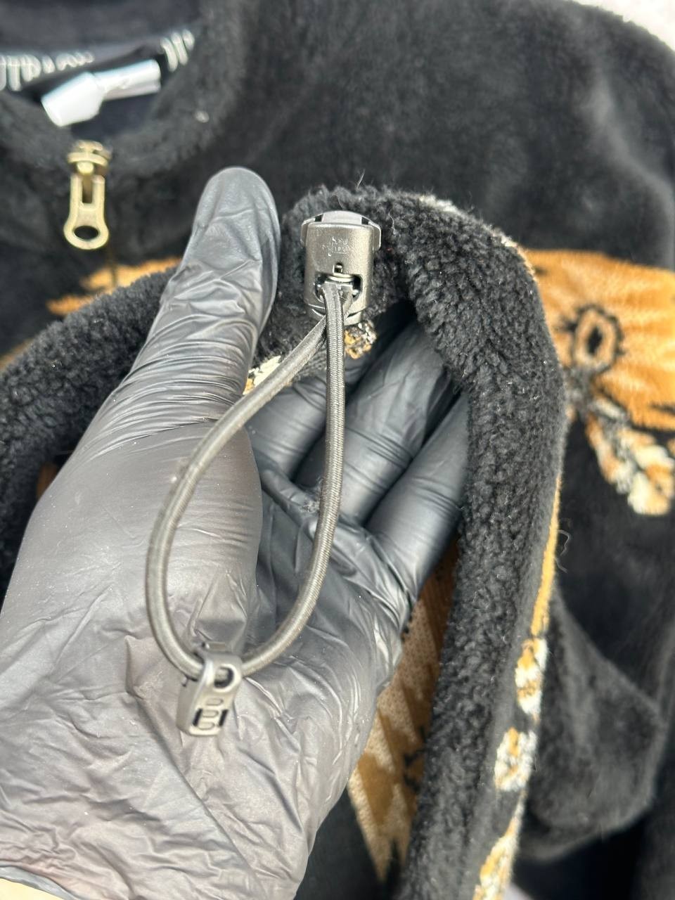 Outback Trading Company "Bear" Native Pattern Fle… - image 10